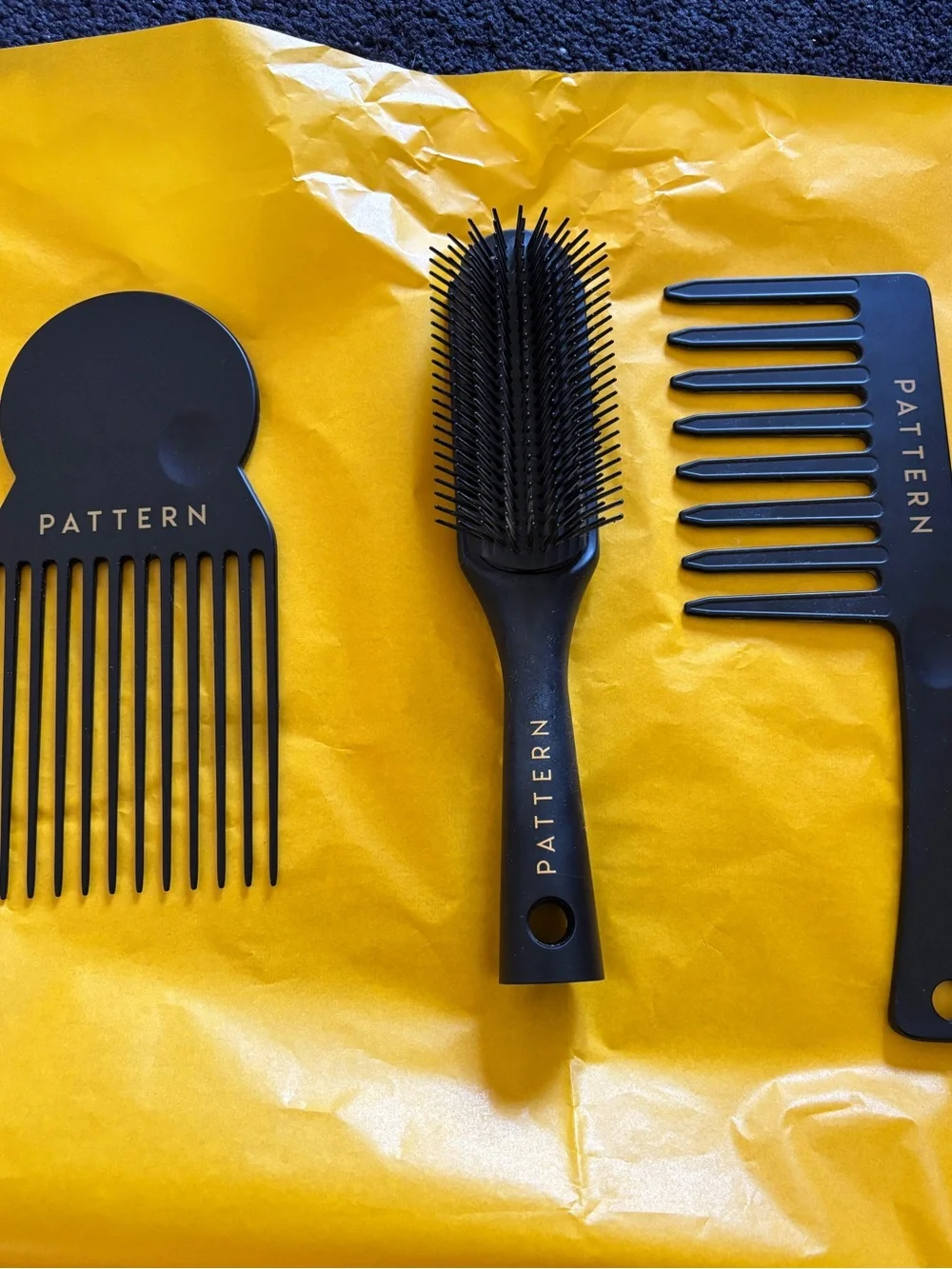 3 piece Black Grooming Tools Set with Versatile Combs